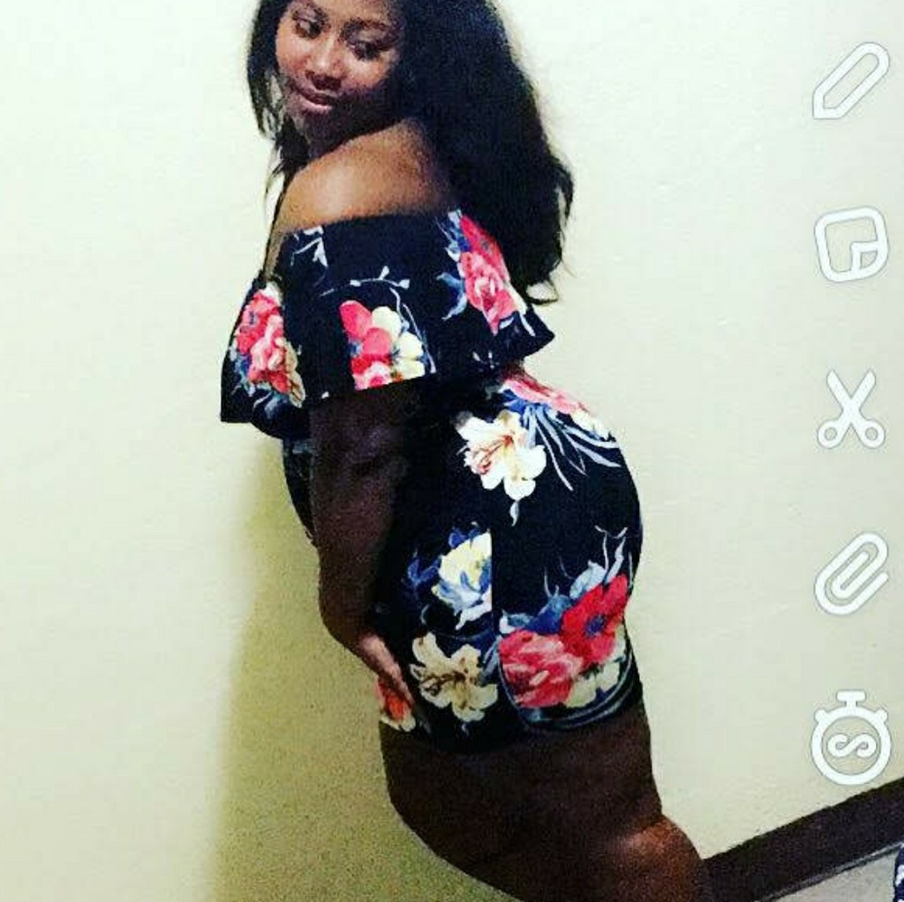 Dress - Picture 2 of 4